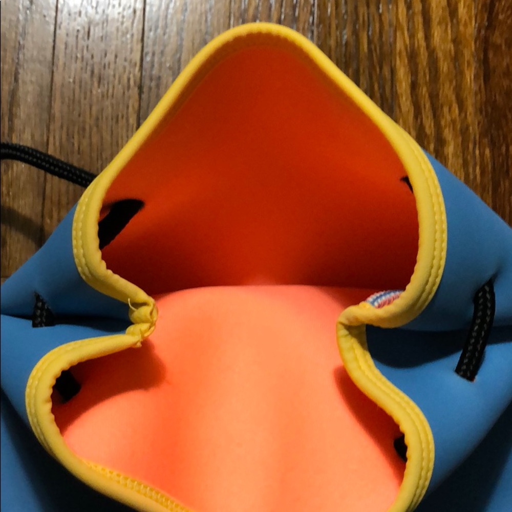 Triangl Beach Pool Drawstring Bag Backpack - image 6